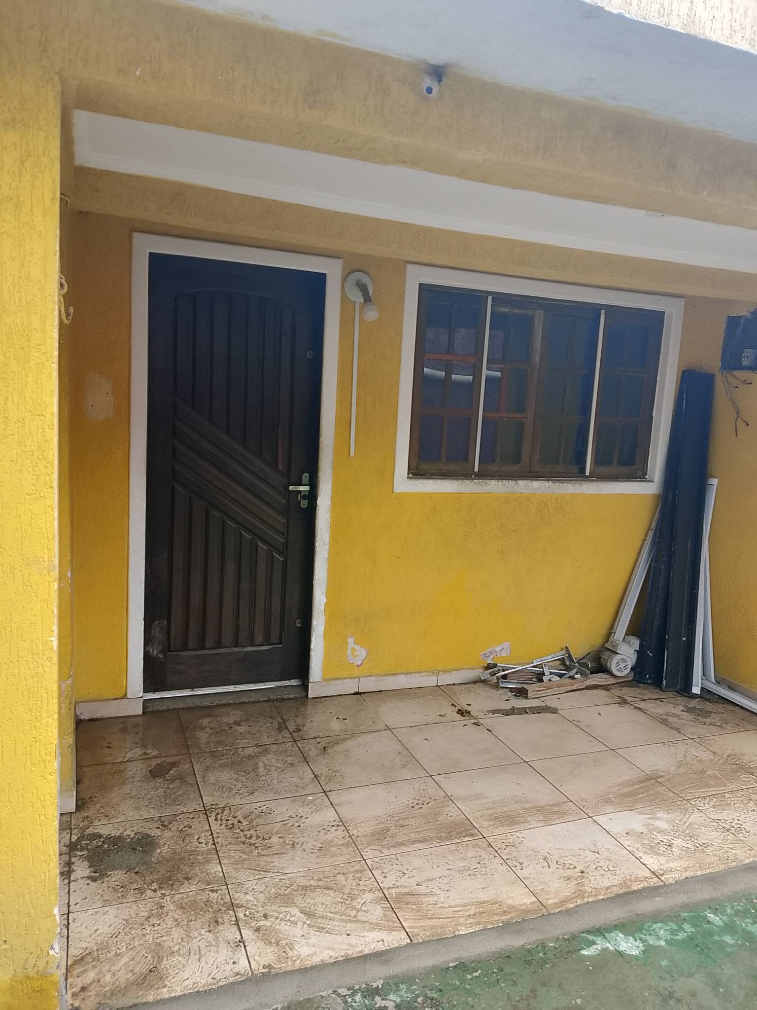 Salão comercial com área fabril no Jardim Tupanci