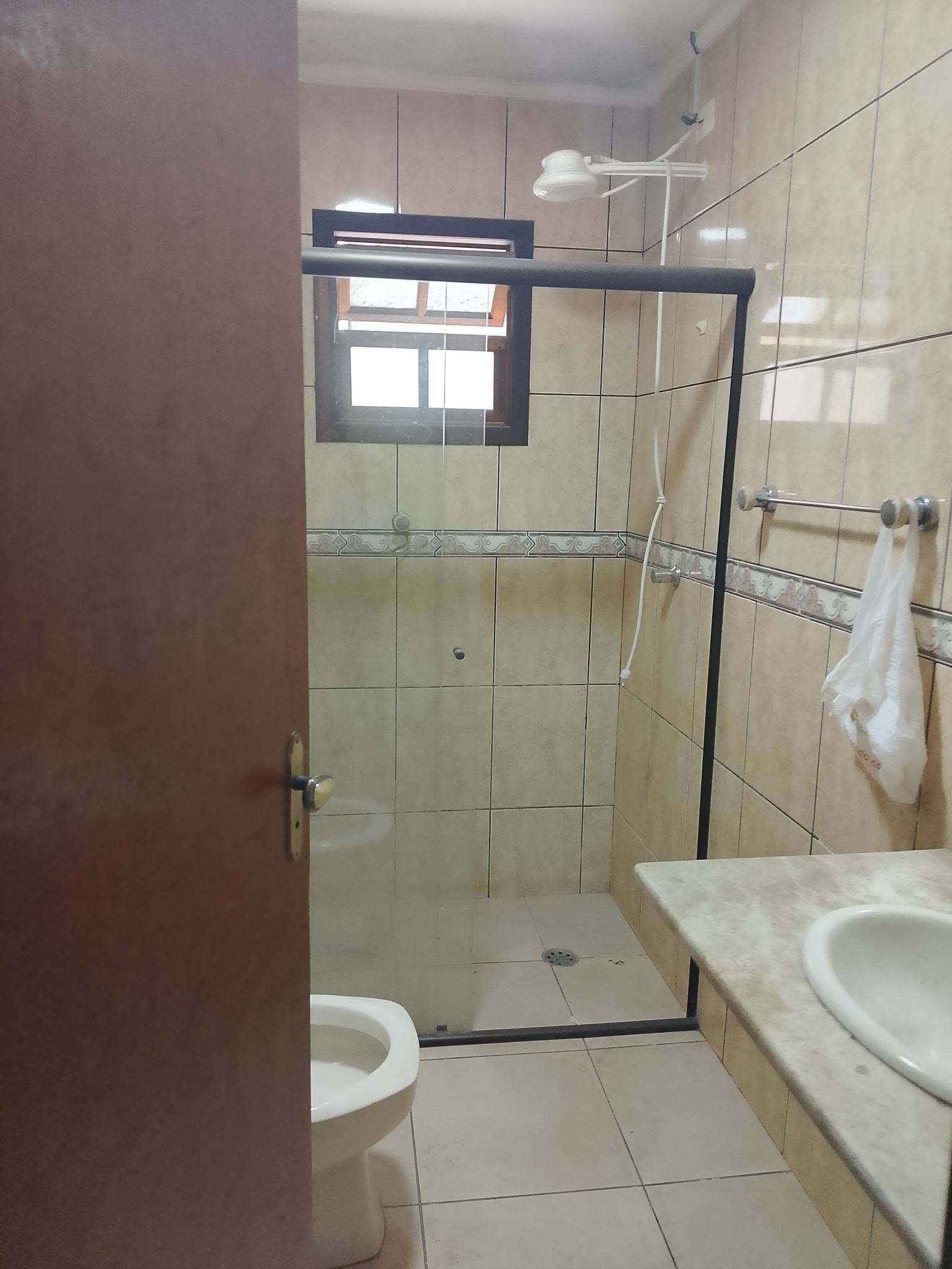 Salão comercial com área fabril no Jardim Tupanci