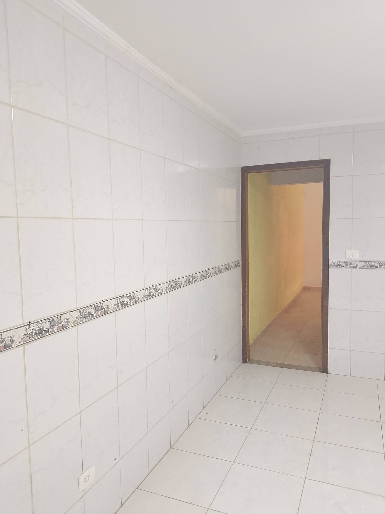 Salão comercial com área fabril no Jardim Tupanci